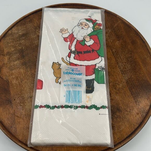 Vintage Paper Tablecloths Lot of 2 Christmas Valentines Day - Picture 2 of 12